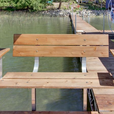 Lakefront Deer River Apt With Dock, Fire Pit And Patio Buitenkant foto