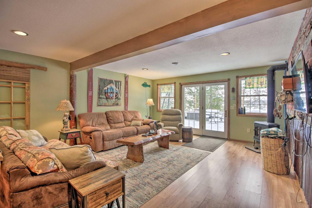 Lakefront Deer River Apt With Dock, Fire Pit And Patio Buitenkant foto