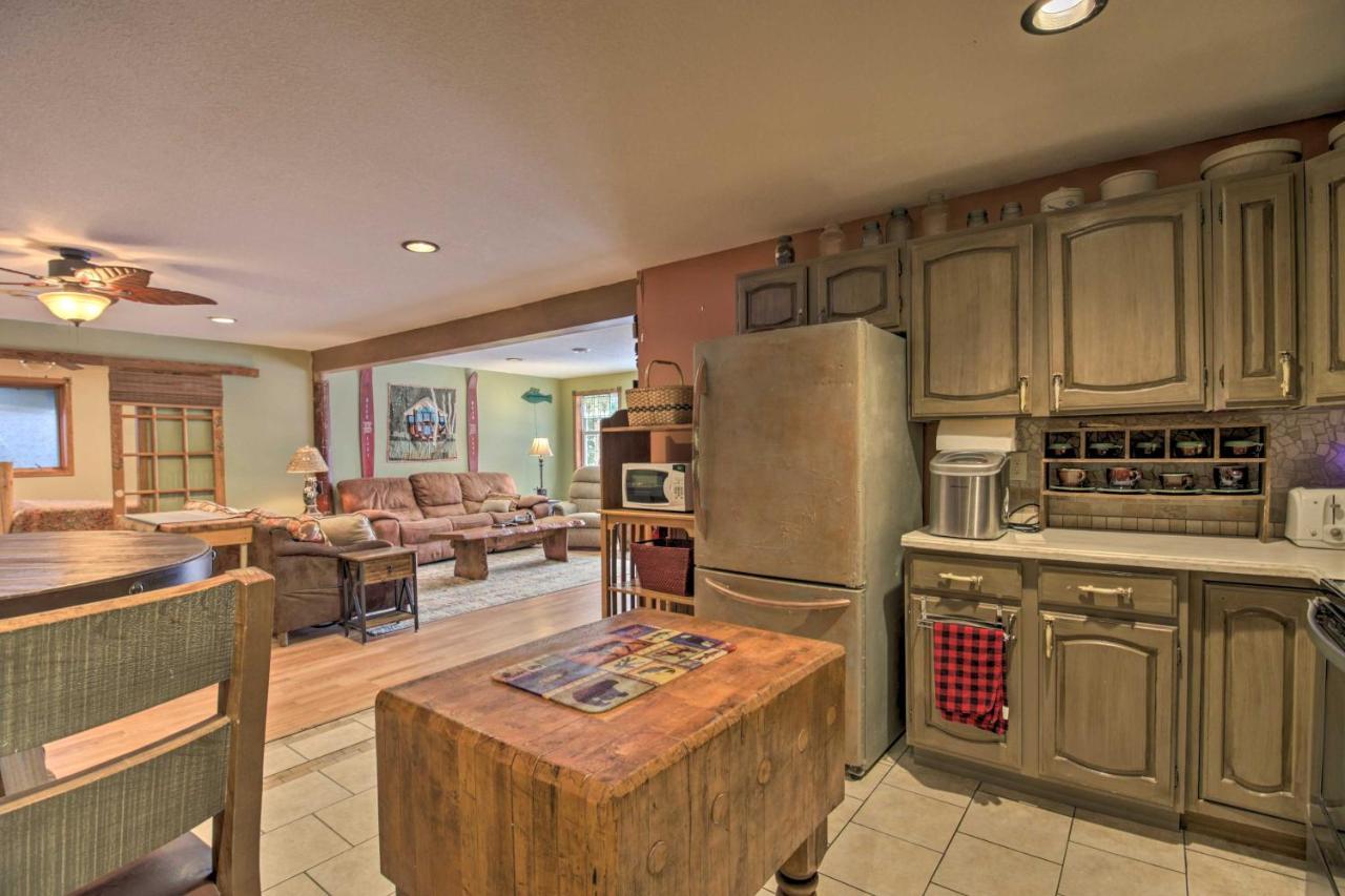 Lakefront Deer River Apt With Dock, Fire Pit And Patio Buitenkant foto