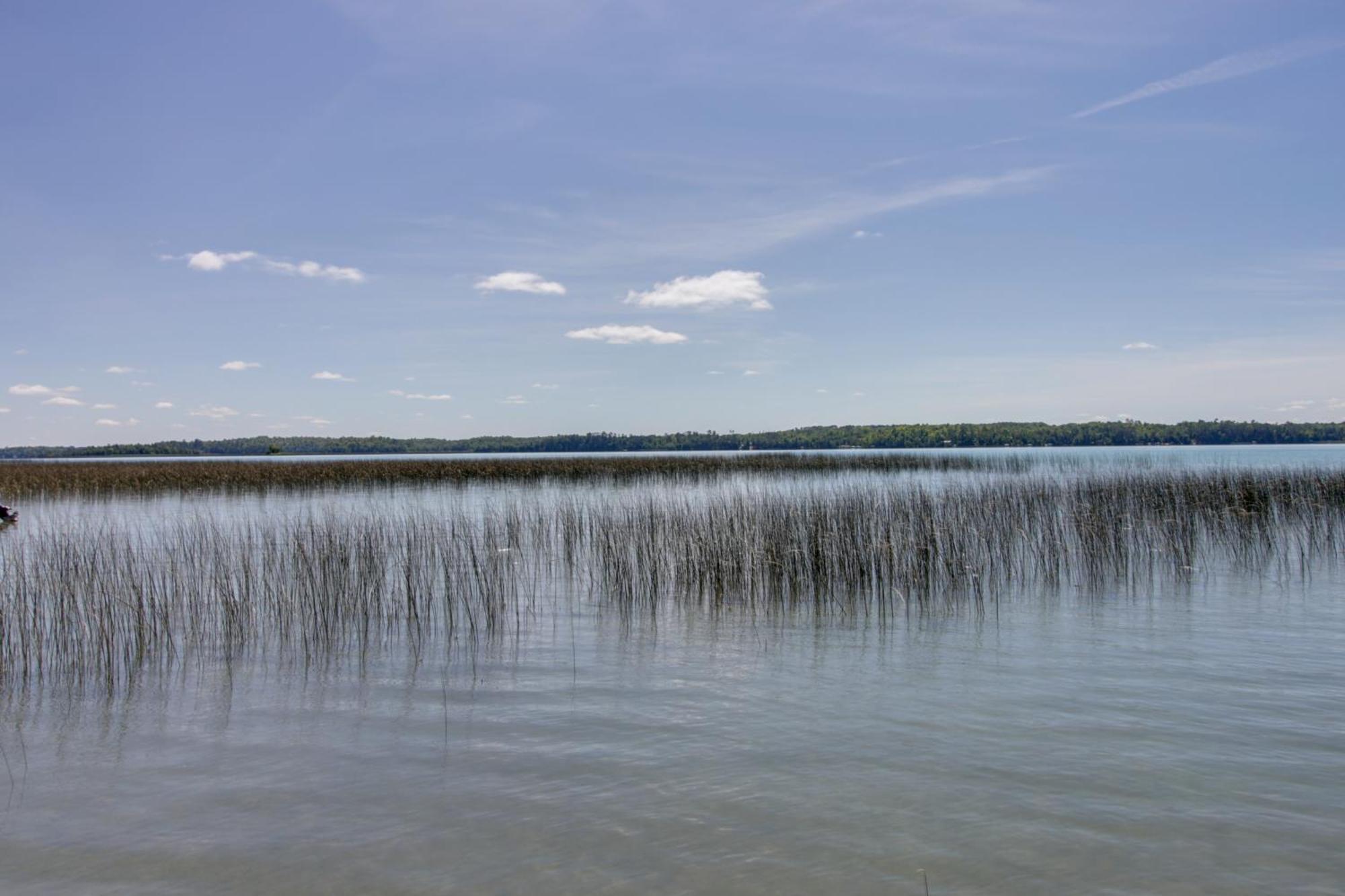 Lakefront Deer River Apt With Dock, Fire Pit And Patio Buitenkant foto